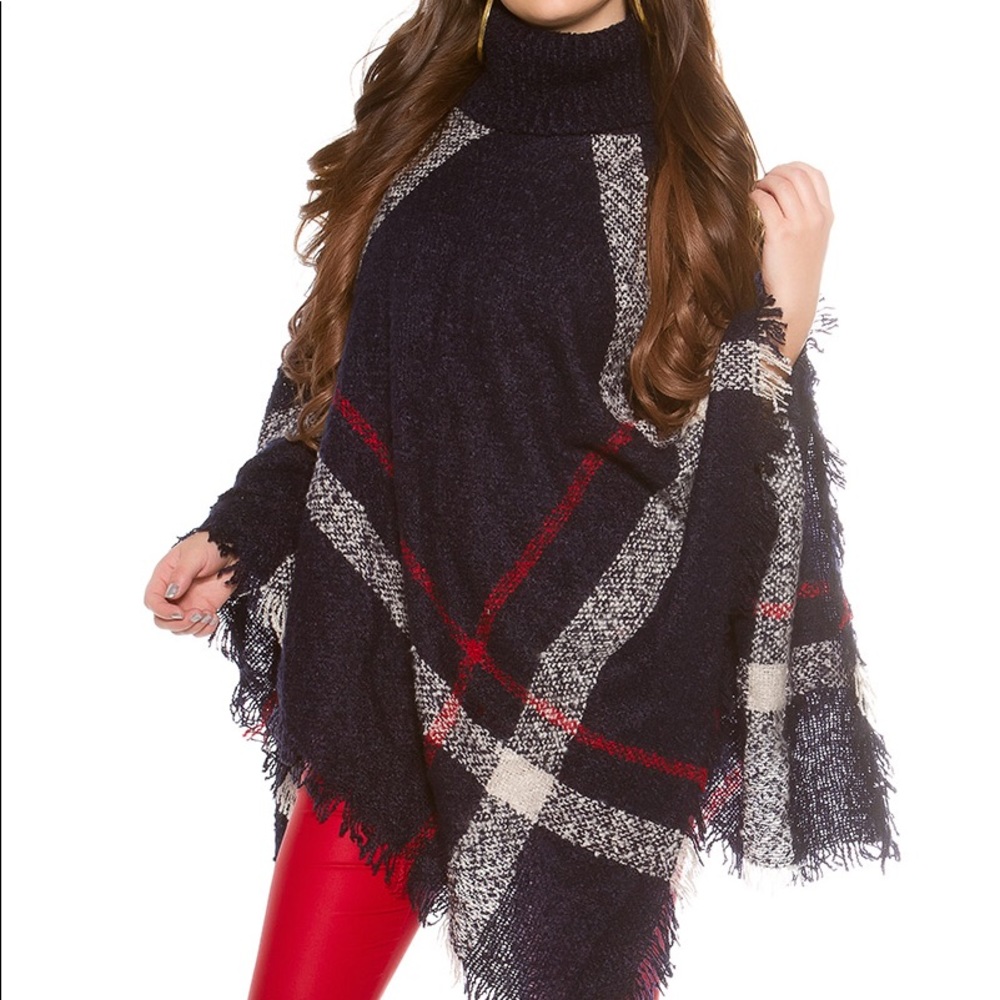 😍 GORGEOUS 🌹FRINGED TURTLENECK PONCHO